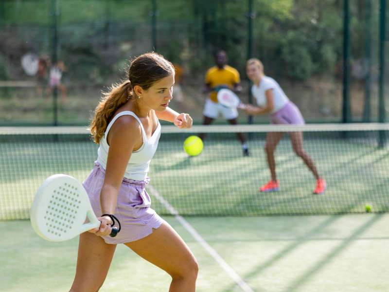 Tehnike i saveti za početnike u padelu